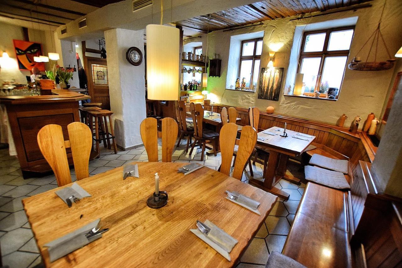 Zum Alten Krug Naumbourg Extérieur photo